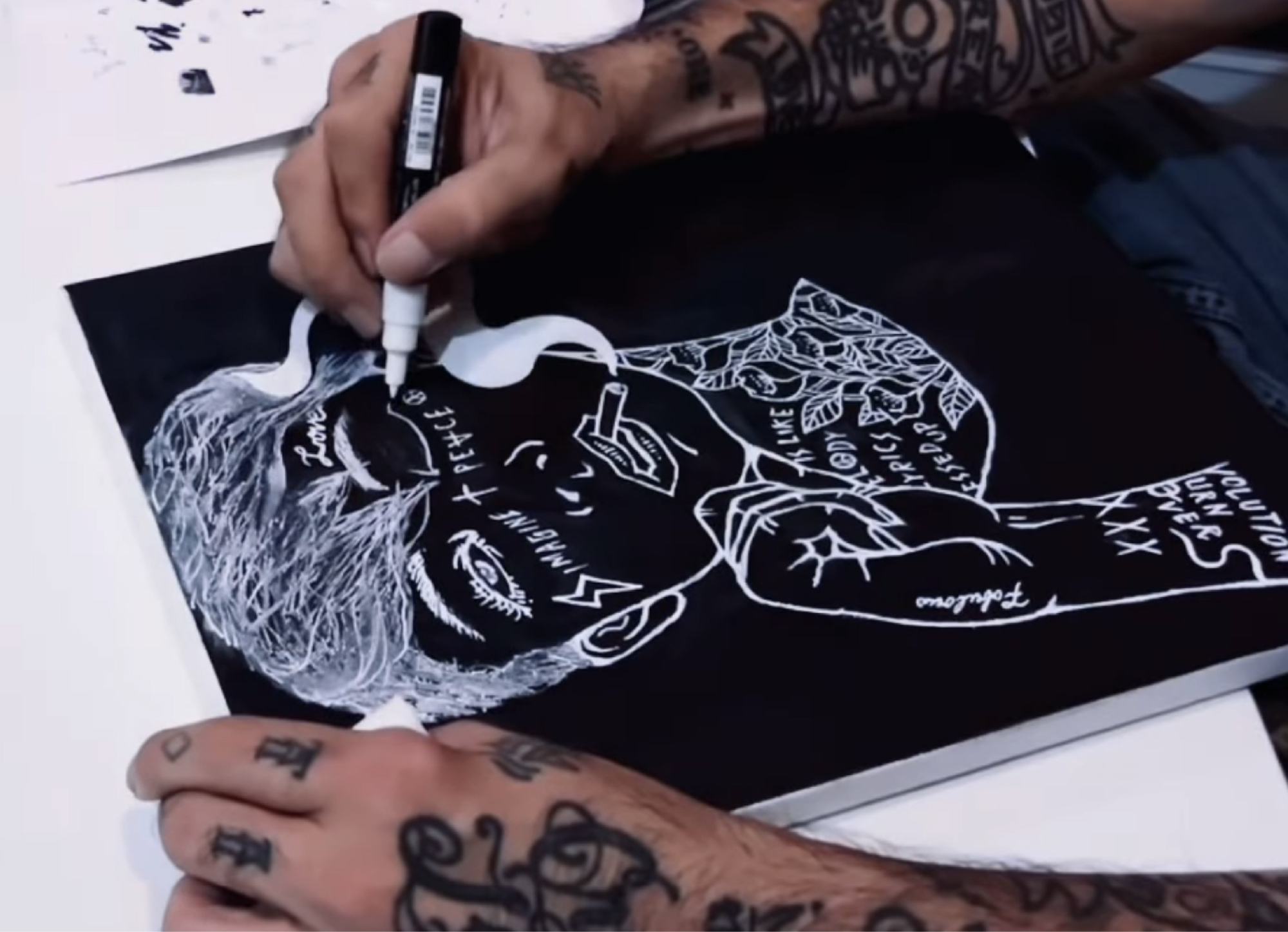 2026 ストリート・アートカレンダー （月めくりカレンダー／壁掛け）商品画像